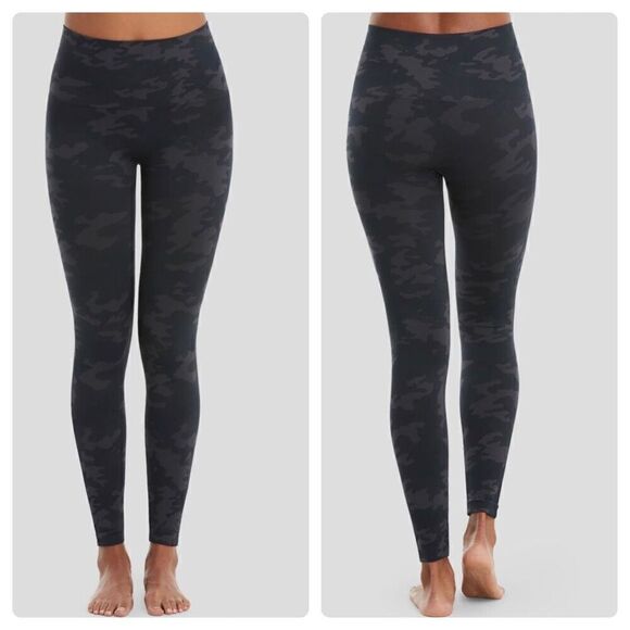 Spanx Look At Me Now Seamless Leggings in Camo Size L - Picture 1 of 8